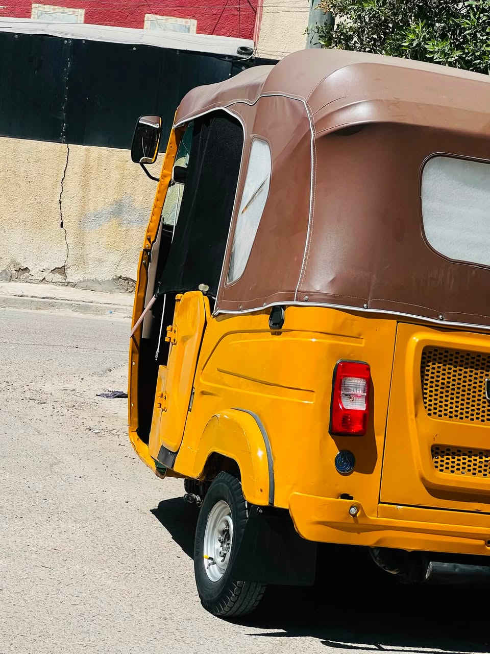 السلام عليكم تكتك موديل ٢١ اوراق شرط الترقيم اورقها غبور القلم كشرها نضيف مابيها اي نقص كهربائات كلها شغاله بوجهك للشارع اكسل مكينه مكفول من تنقيص ولتبخير ولصوت مكاني بغداد حي الجهاد رقمي *********** سعر ٦٨٠٠
