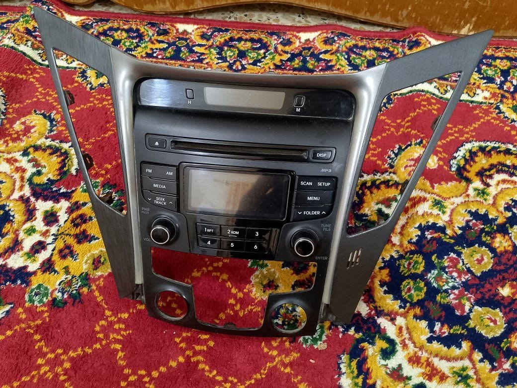 مسجل سوناتا + الشباك
موديل ٢٠١٤ 
نظافه كدامك بالصور

مكاني ناصرية سوق الشيوخ 
للاستفسار :*********** واتساب موجود
