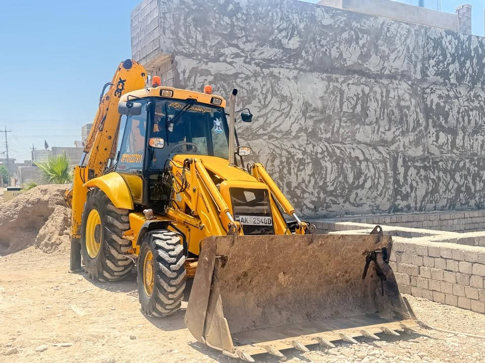 شفل JCB موديل 2002 دكم طسة دكم دقاق كير راجس الرقم *********** واتساب

نص مكتوب في الصور:
- ***********