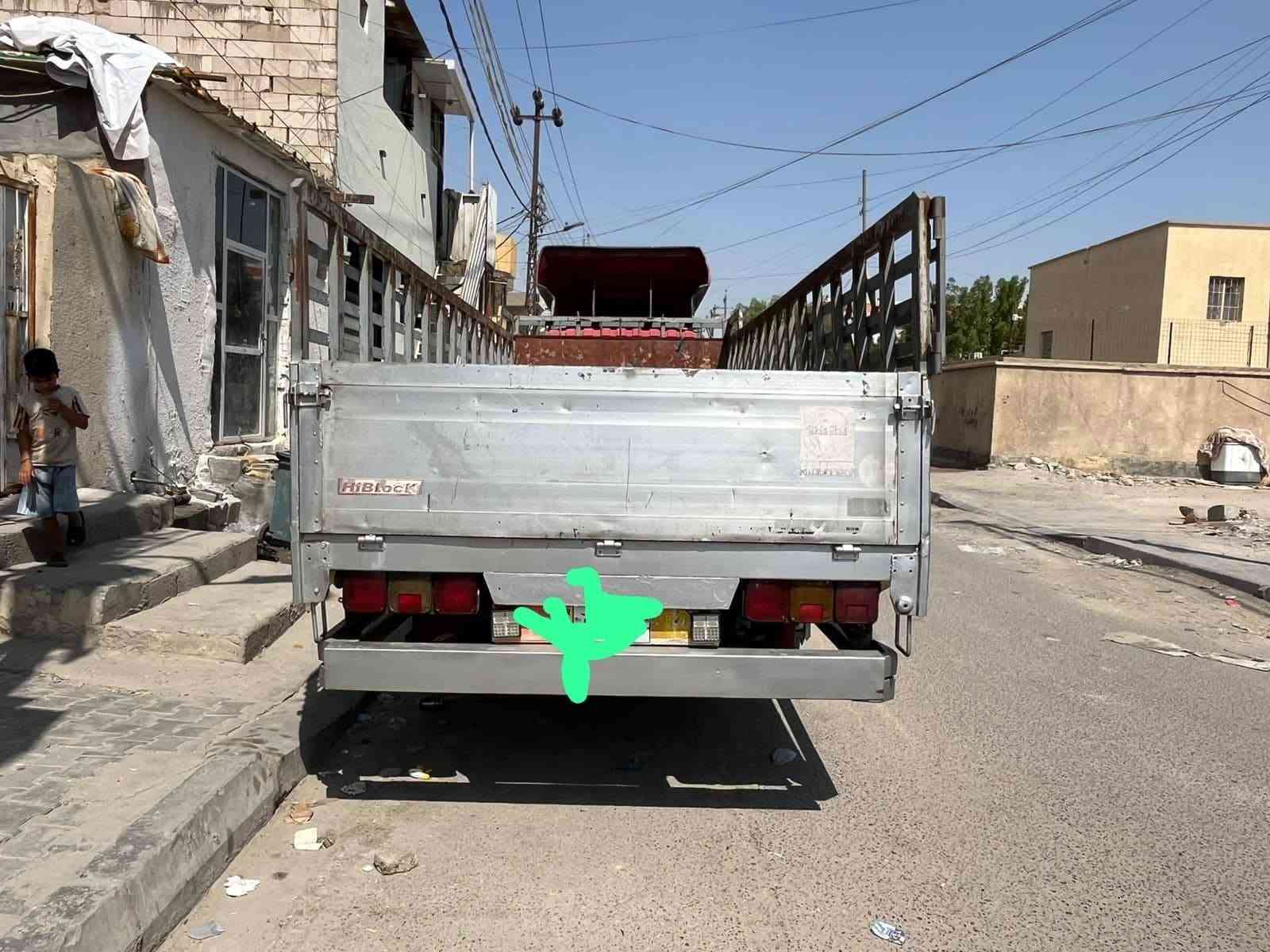 سلام عليكم 
هينو طيره للبيع 
مكينه 70عادي لاتبخير لا تنقيص 
كير اكسل سوبر 
شاصي 6وربع للاخير بعده بلزكه الشركه 
مكان السيارة بلبصره 
مديله 93
رقم بصره 
سعره /175بيه مجال
***********/***********
