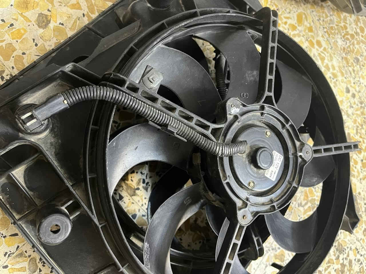 السلام عليكم مروحة اضافيه بقت كميه جدا
قليله وسوينه عرض عليهة شعر القطعه الوحده 10 الاف وتوصيل 5 الاف لكل العراق شرط الفحص حاويه اصلي كوريا مال 
كيا سيدونا موديل 2008-2016 
كيا كرنفال 2007-2016 والاخذوهة وشدوهة يعرفون قيمتهة  ***********
