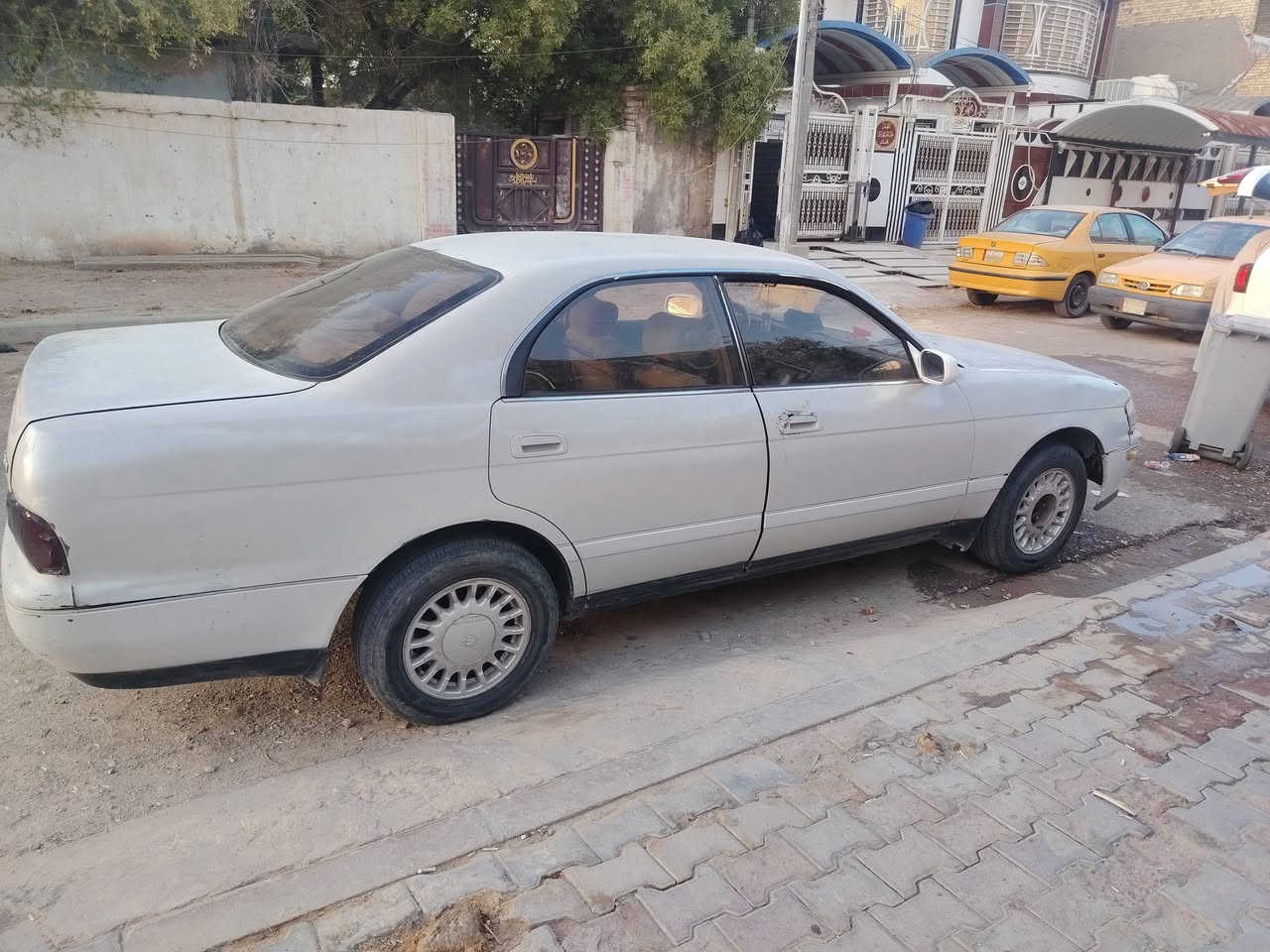 كراون بطة متصل موديل 1994 محرك 2500 وكير خير من رب العالمين/  بيه بعض ملاحظات بصيطة حدادية ٦٠٪ /الرقم بصره كفالة كص ونقل جثة  وآل سنوية الغاية ٢٠٢٨ السعر ٤٨ وبيه مجال قليل /*********** /العنوان ميسان
