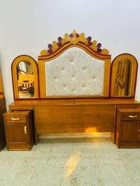 غرفه ام الخمسه • مستخدمه شوي • توصيل