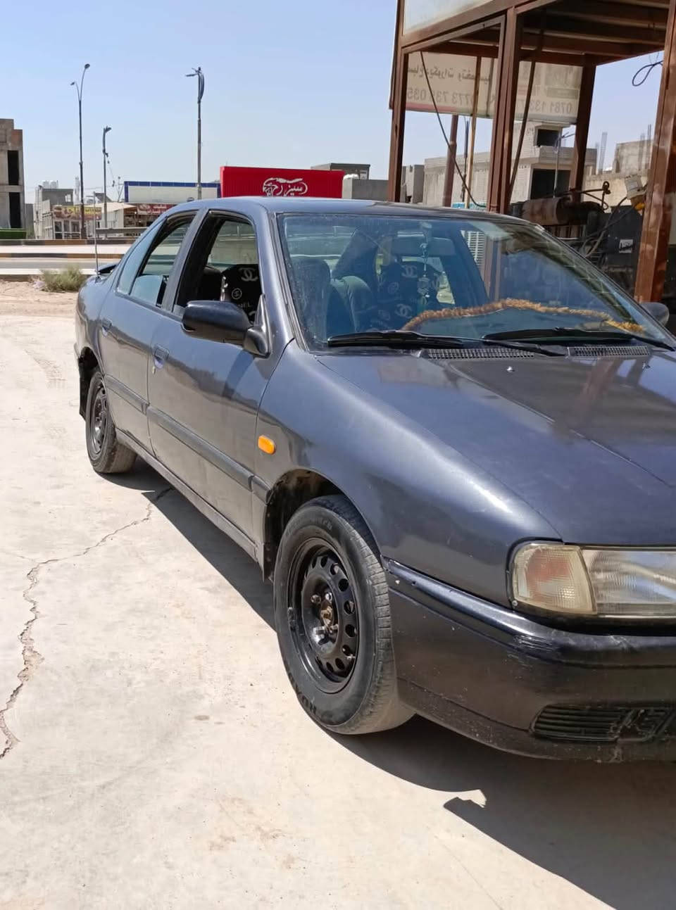 سلام عليكم سيارة نيسان براميرة  موديل1991 سيارة مصبوغة جديد مكينة وكير خير من الله  السيارة تريد وكالة تريد تحويل المكان السيارة بعقوبة تقاطع القدس السعر السيارة 24 وبيها مجال حك الجية رقم الهاتف ***********
