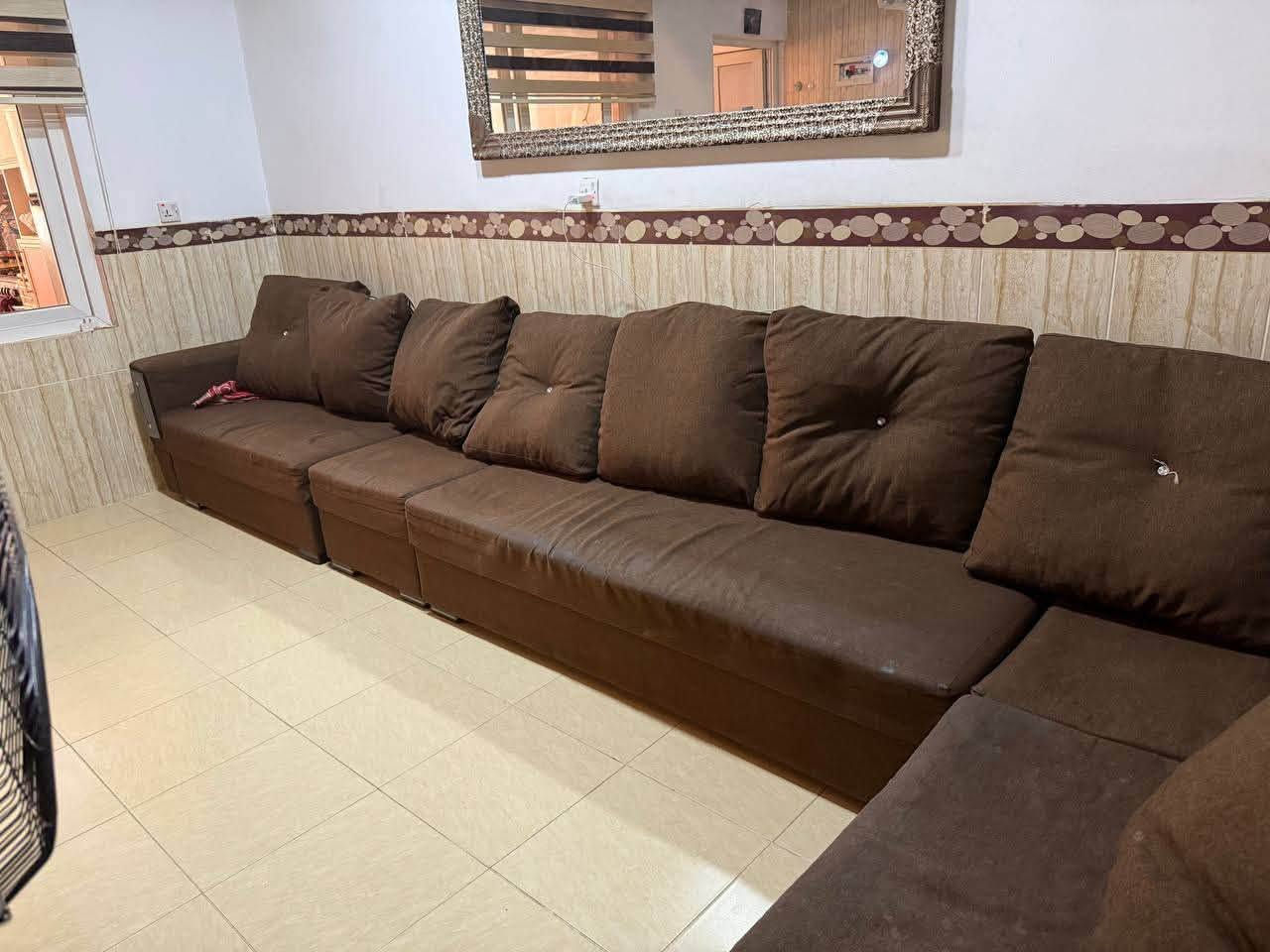 السلام عليكم
بيع مستعجل طخم حرف L سعر ٧٥ الف وبي مجال

‭***********‬
