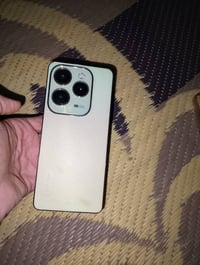 أنفنكس هوت 40 • ٢٥٦ • رام ٨
