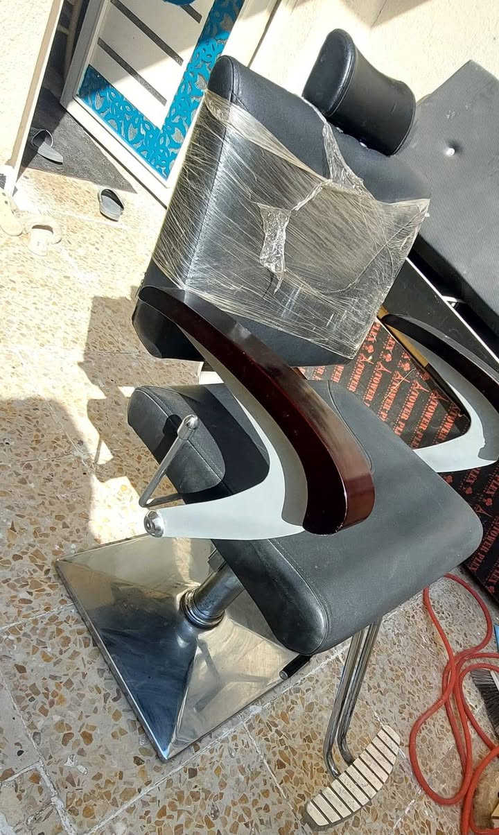 للبيع • كراسي • ديكور