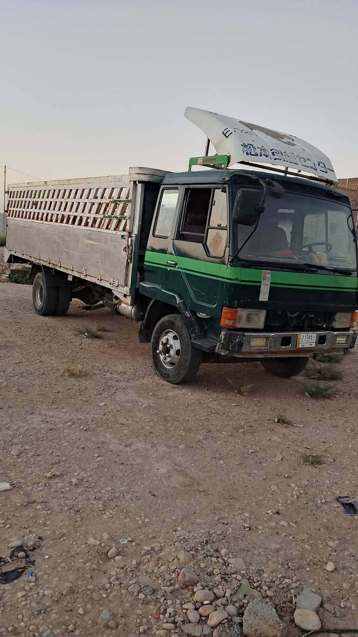 اللهم صل على محمد وال محمد فوزه مربع عظم مكينه ١٤عادي  ام قبق الاسود محسن ١٤ عادي سته وربع بلادي مكفول الشاصي سياره جاهزه للعمل ناقصها ترتيبات شويه رايد مراوس بهينو  *********** ابو محمد الواسطي
