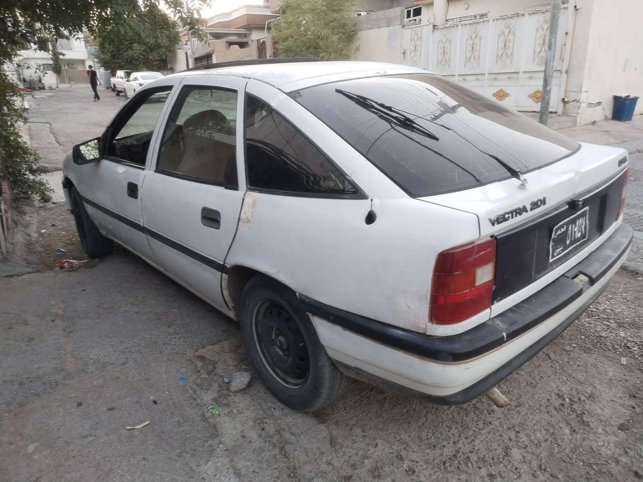 بەناوی خوای گەورە
ئۆپڵ ڤیکترا بۆفرۆشتن مەکینە 20مۆدێل 1992
بێدەعمو لێدراو چوار تایەی لۆکی لەسەرە گێڕو مەکینە بەشەر سەنەوی لەگەڵە سعر 11گڵاو کەمێک مجال 
***********
***********
