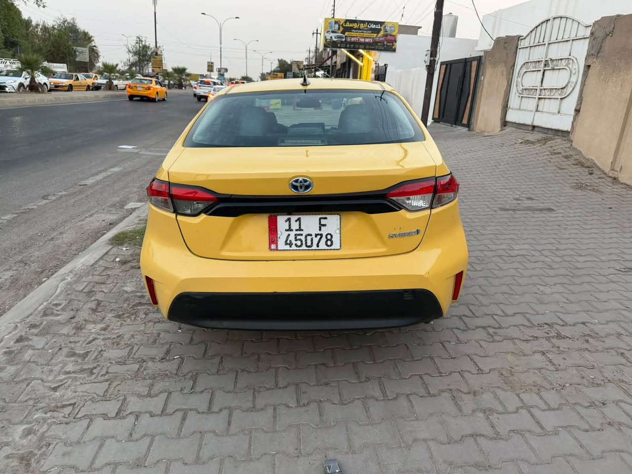 كورلا هايبردموديل23رقم بغداد بسمي ضررها بل صور موجود مكينه 1800 فول مواصفات عدا الفتحه ماشيه 47الف سياره جديده وخير من الله رادار امامي خلفي وجانبي وبصمه تشغيل السعر135وبيها مجال ***********
