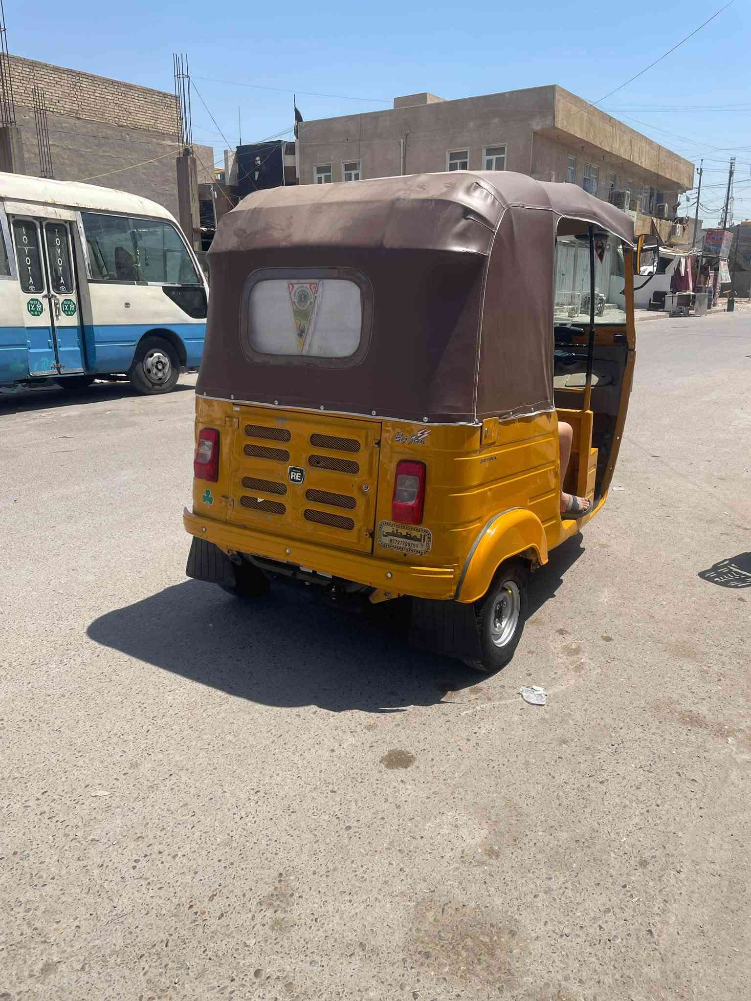 السلام عليكم تكتك عشرين بسمي معره بس دوس و بيه بل لغد بارد المكان الشعب السريدات السعر 7/200 وبيها مجال قليل رقمي ***********2
