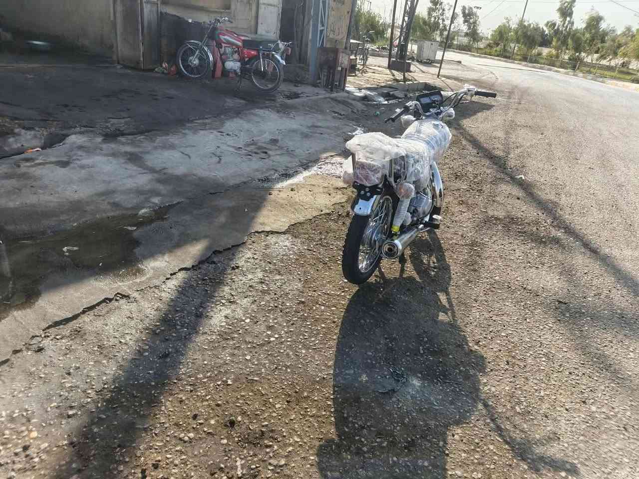 سلام عليكم دراجه البيع دراجه جديده سعر 700 و 50 وبيه مجال قليل ***********
