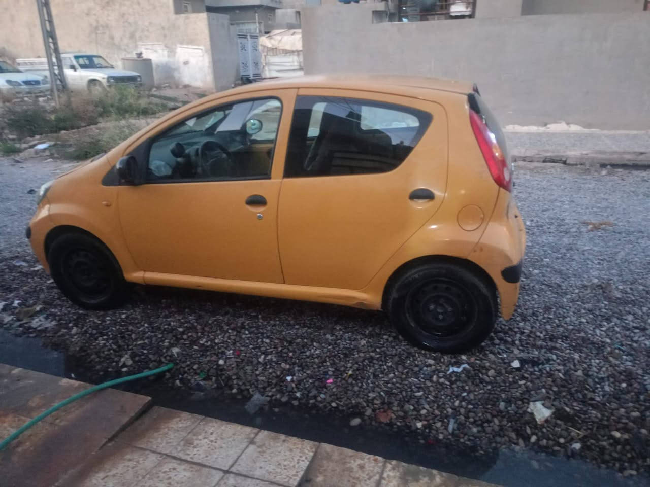 السلام عليكم بي واي دي سياره نظيفه حلوه تبريد ثلج رقم بغداد مشروع وطني بصفره هي او غراماتكي او بيع السعر 30 وبيها مجال شيء قليل اريد مراوس سي كي اذا اكو سي كي عارض السياره حلوه نظيفه جائزه صفر هيئه وغرامات تحويلك بالموصل سنويه جديده مو ساقطه سياره حلوه نظيفه سعر 30 وبيها مجال تبريد***********
