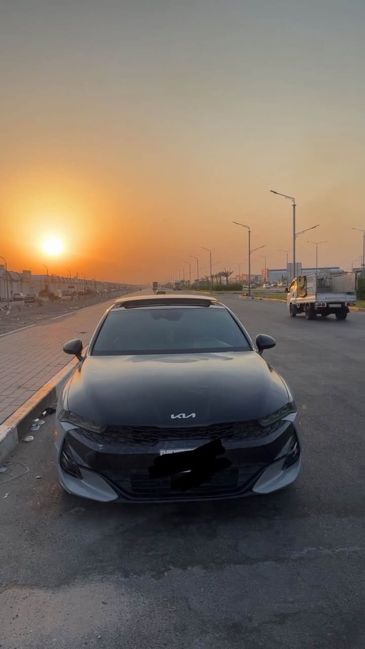 السلام عليكم كي فايف موديل 22
1600تيربو 
السياره فول مواصفات بانوراما 
رادار امامي + رادار خلفي + جانبي 
شاشه كبيره كشنات جلد دواخل اسود 
سايد بريك بصمه+ بصمه ابواب 
قياده ذاتيه وتحديد المسار 
لايت زنون 
كامره خلفيه 
مواصفاته معروفه فول 
السياره امريكيه حادثه جاملغ خلفي وقليل من جنطه ومصلح وجاملغ بيه صفار قليل يرادله اعاده 

السياره نصبته حلوه ومابيه نقص حداديه تبريد مكينه كير كفاله رقم بصره معوقين والمعوقه بكفالتي ثاني يوم وكاله تروح وياك وسويلك وكاله 
السعر 151 وبيه مجال 
للستفسار 📲***********
