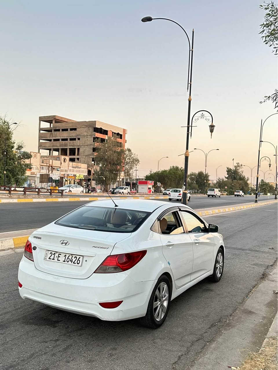 اكسنت ١٣ بدون صبغ سيارة جديدة 
تايرات و رقم جديد هزة و سنوية 
كوبون بانزين
سيارة جاهزة من كل نواحي 

*********** كركوك, العراق
