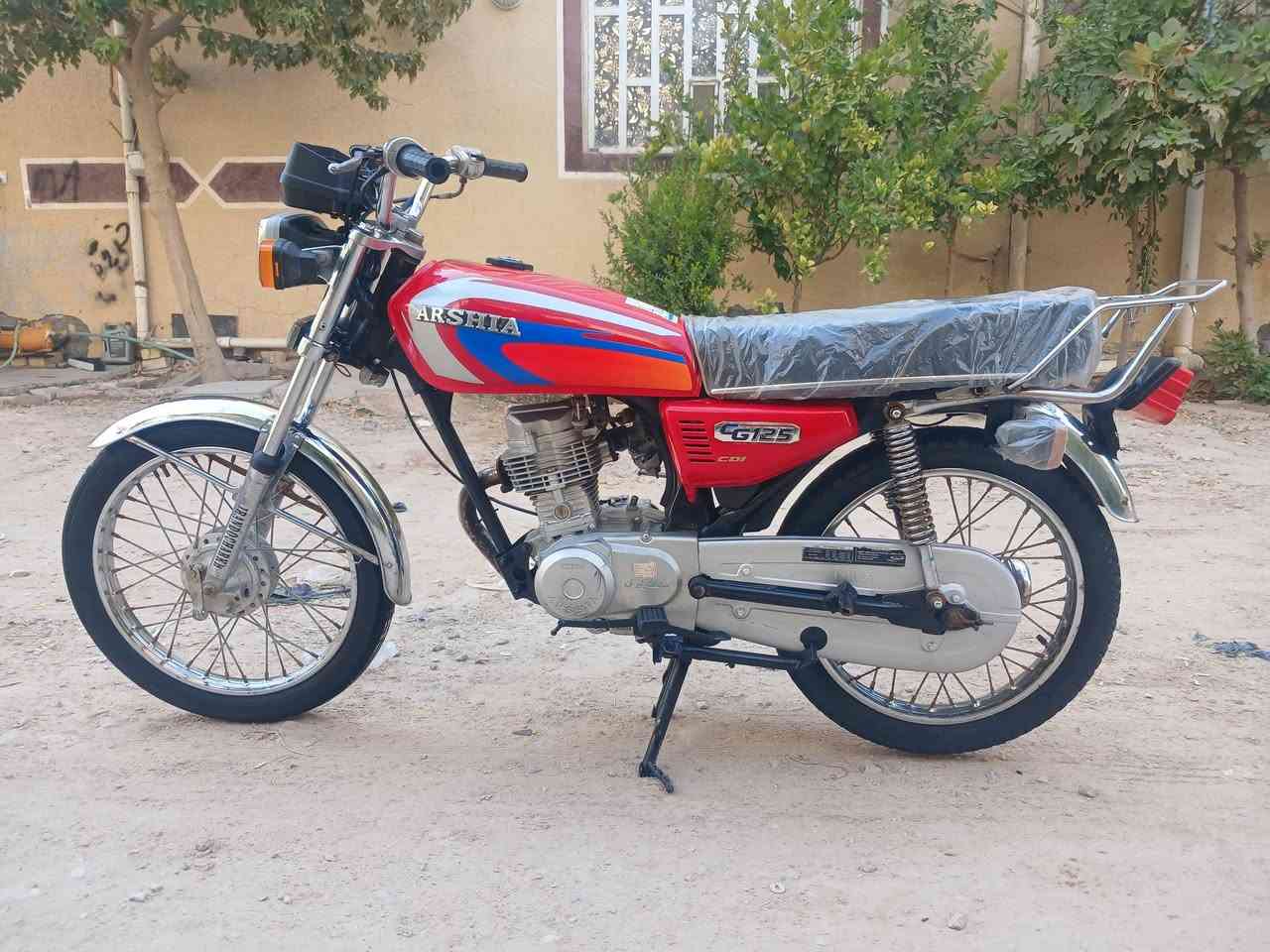 السلام عليكم دراجه ارشا ايراني اصلي سعر 525بيها مجال 
اوراق اصولي اوراق اصولي مداور بسمك يم مكتب حسين موديل 19دراجه كاملة  شوفت عينك نفس البصور
مكاني كربلاءحي السلام ***********
