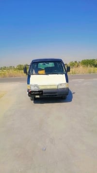 كيا بستا موديل 94  صاحبها بالمحمودية بس ما واصلة  رقم قادسية الماني  ا...
