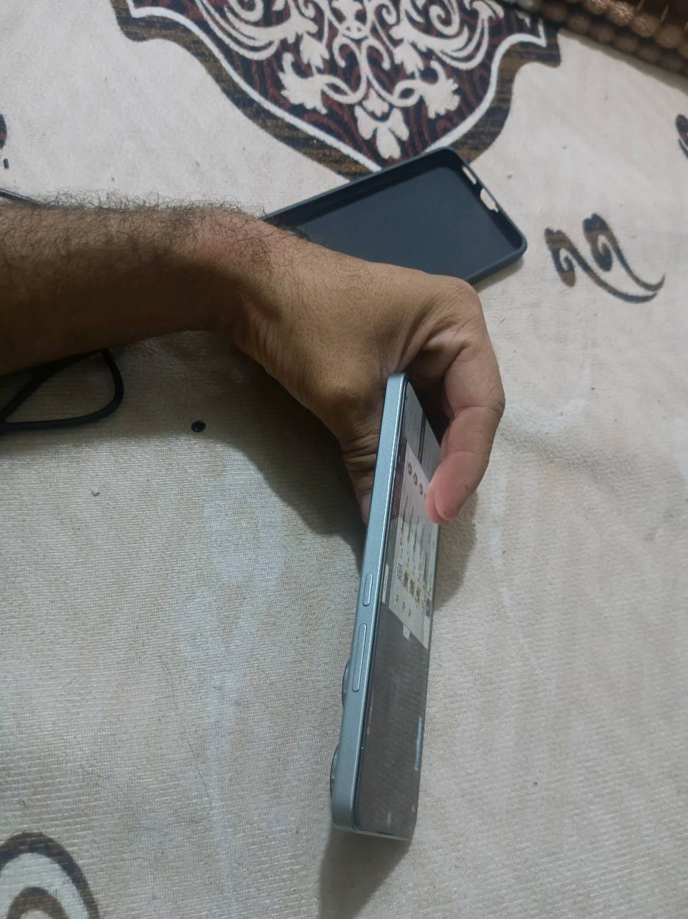 جهاز مراوس سارله 20 يوم جايبه من الوكاله مراوس بايباد 11 2018 او 2020 كون نجف فقط نجف جهاز سعره هوه ولبراد 465 عليه