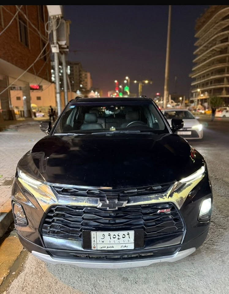السلام عليكم ورحمة الله
#المركبة    : شيفروليت بلايزر موديل 2022 RS 

#الرقم.      : رقم بغداد ووكالة او تحويل ملكية حسب 
المواصفات
✅ شيفروليت بلايزر موديل 2022 فئة RS لون اسود
✅ محرك 6 سلندر حجم 3600 
✅ قمارة السيارة بانوراما
✅ حساسات خلفي اصل مع كاميرا دوارة 
✅ جنطة كهربائية شفط 
✅ وضعيات القيادة المتعددة في المركبة 
✅ حساسات الانحراف عن المسار 
✅ حساسات الاجتياز الجانبية 
✅ رادار امامي تفاعلي للتنبيه من التصادم 
✅ اشارات بالمرايا الجانبية 
✅ بصمة باب وبصمة تشغيل وتشغيل عن بعد
✅ ويل كب اصلي حجم 20 مع طقم تاير بحالة ممتازة 
✅ عداد المسافة الحالي 49 الف ميل حقيقي
✅ غرفة السيارة جلد اسود اصل 
✅ تحكم كهربائي متكامل لمقاعد المقدمة مع ذاكرة للسائق
✅ المقاعد الامامية نظام تدفئة وتهوية 
✅ ستيرن كهربائي الحركة 
✅ تحكم ستيرن جهتين متكامل الايعازات مع الرادار
✅ شاشة دشبول كبيرة متكاملة الايعازات 
✅ تبريد المركبة قطعتين امامي وخلفي 
✅ شاحن موبايل وايرلس مع منافذ USB,AUX
✅ #السعر المطلوب 195$
للتواصل *********** وتساب

مكان كربلاء
