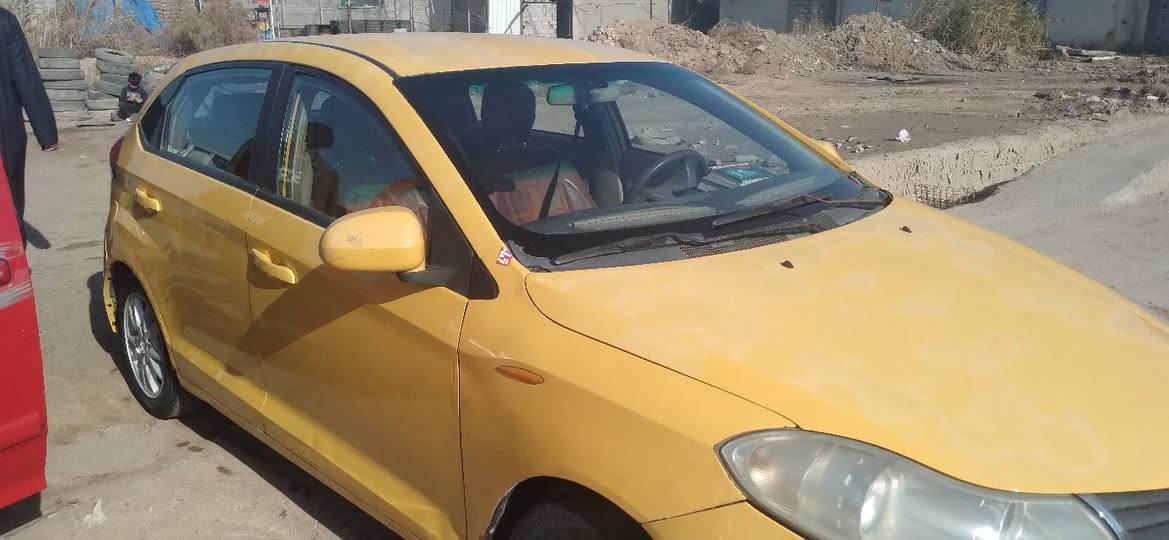 شيري فلاوين موديل 11
رقم بغداد انكليزي 
شرط التحويل 
السياره ممسجله هيئه 
السياره نضافته ٨٠ بلميه  
داخل جلد بيجي 
شاشه اصليه  
حساسات بيبان وحزام ورجوع للخلف 

مكاني بغداد الامين اخوان مكلف بلنشر
 غير متواجد ع فيس 👉
للستفسار اتصل ***********8  🟢
السعر 20 ورقه
