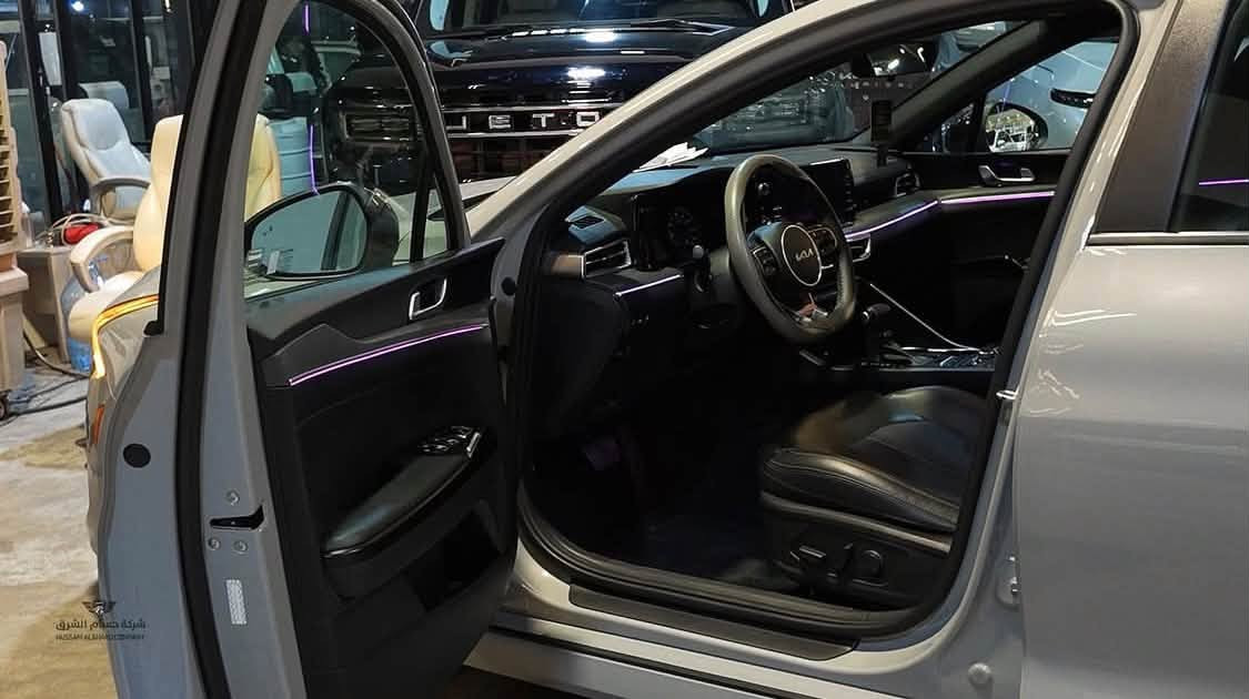 � للبيع Kia K5 موديل 2024

🔹 اللون: اسمنتي
🔹 المحرك: 1600 Turbo
🔹 فول مواصفات ما عدا البانوراما
🔹 رادارات 360°
🔹 كامرة دواره
🔹 توقف ذاتي
🔹 Auto Hold
🔹 سايد بريك دكمه
🔹 إضاءة محيطية RGB تحكم بالتلفون
🔹 قيادة ذاتية
🔹 كروز كنترول
🔹 تدفئة كشنات
🔹 رقم أربيل باسمي
🔹 تحويل أو وكالة

💰 السعر: 164 مليون
💵 والسعر قابل للتفاوض بالمعقول

📍 السيارة نظيفة وجاهزة للفحص
عنواني البصره :***********

نص مكتوب في الصور:
- شركة صدام الشرق