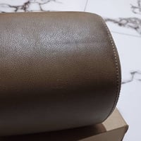 تكيه ناصيه • جلد • مسجل