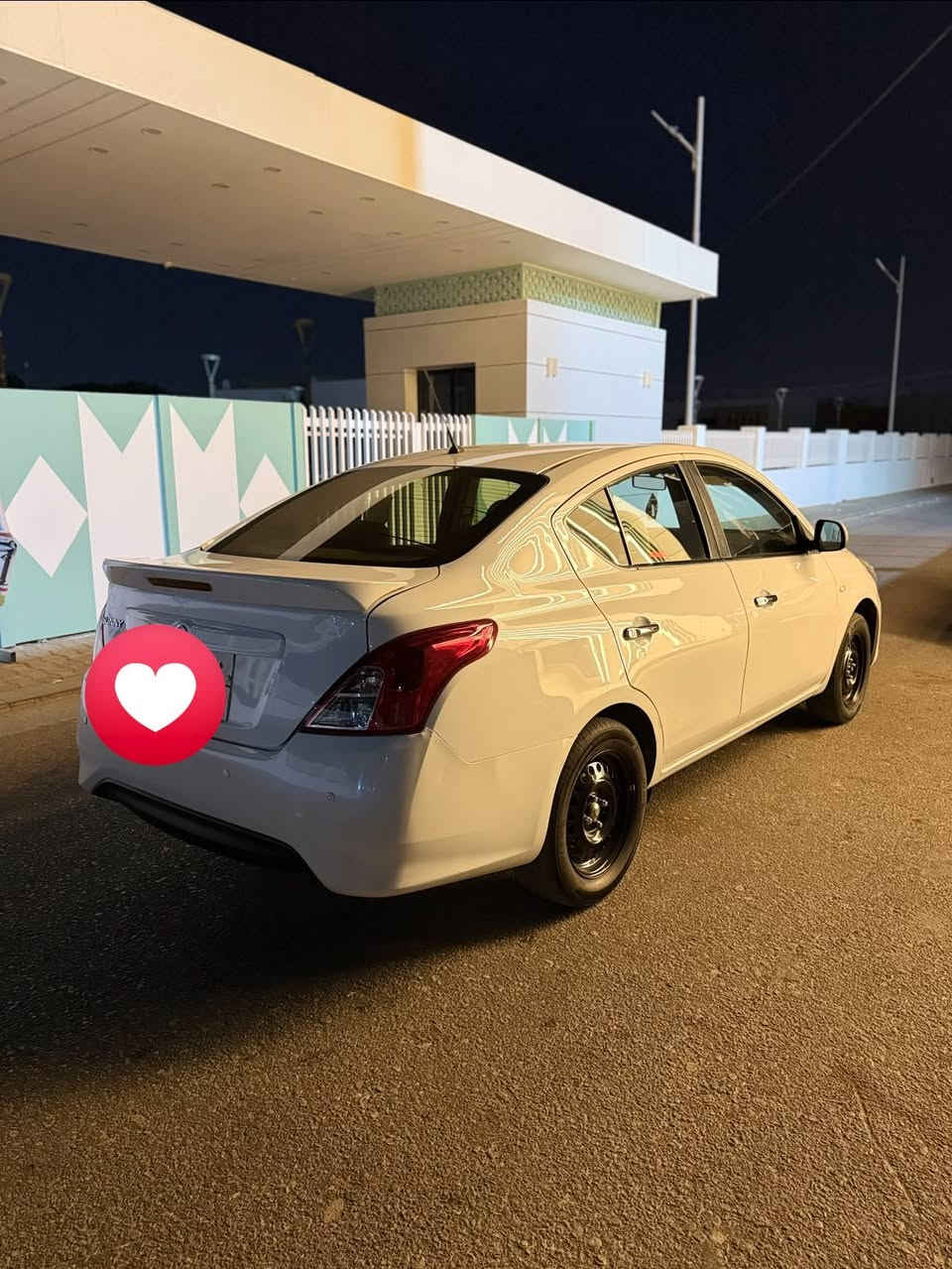 السلام عليكم
عندي نيسان صني موديل 2021 هندي بليته زركه جديده السياره استخدام شخصي بيه مكانين صغار تعديل بارد فقط محرك كير حداديه تبريد كله على وضع الشركه السعر 
98 بيه مجال بسيط للاستفسار التواصل ع الخاص او الاتصال ع الرقم 
***********
اتصال او واتساب
