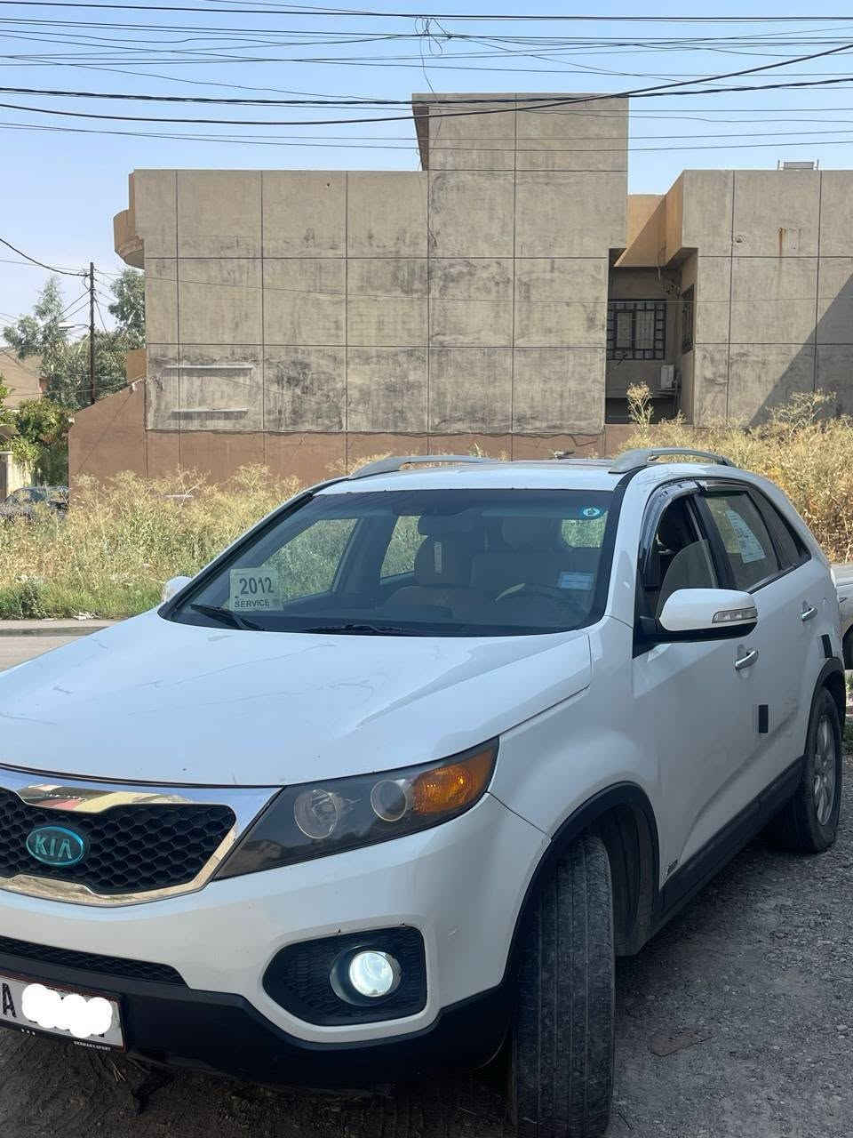 سورنتو موديل 12 
محرك 4 سلندر اقتصادي 
سيارة نص مواصفات 
مال بيت استخدام شخصي 
هزة سويتلها قبل شهرين ماناقصها شي 
وسيارة ب اسمي شرط تحويل 
السيارة بيها جاملغ السكن مصبوغ 
وبيها عصف بل سقف أثناء التحرير ومعدل وصور مالتو عل واتساب تلكيها 
مكانها موصل أو دهوك 
رقم الواتساب فقط مابي اتصال بس واتساب
***********
سعرها 122 بيها مجال بسيط موصل, نينوى
