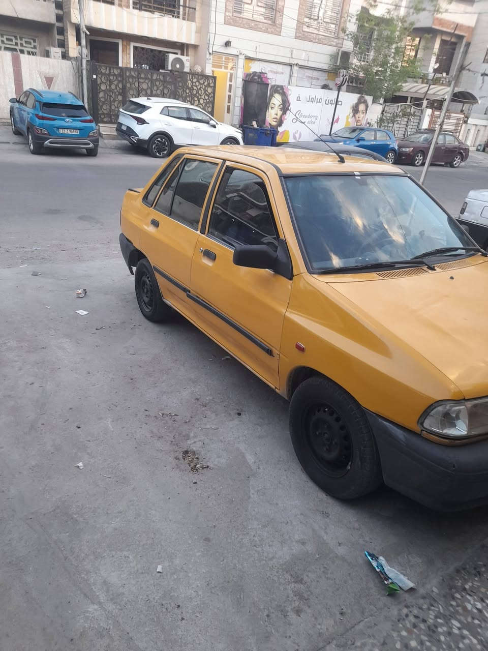 السلام عليكم شباب سياره سايبه مديل ١٢ مكينه وكير نضيفات شواصي مكفوله صدرهى نضيف تبريد شغال سياره كامله ما نقصهى اي شي هيئامصفره غرمات ٥٠٠ اني ادفعهن سياره تحويل مباشر سعر ١٨ ورقه مكان حي الجامعه رقم ***********
