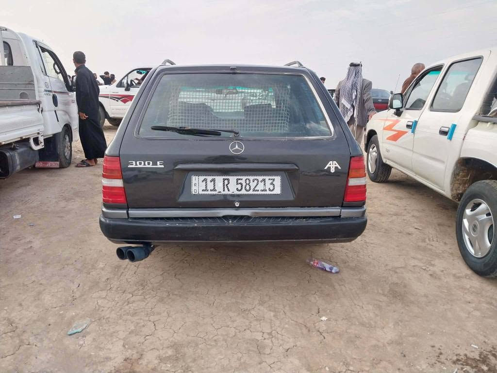 مارسيدس دب ستيشن ٨٩ مكفوله كفاله عامه من الضربه صبغ جماليه فقط وتصويرها موجود قبل الصبغ قواعد دبل سليمه بدون تصليح السياره نقصها تبريد بسمي سنويه ٢٠٣٠
***********
قلعه سكر الرميطة, المثنى
