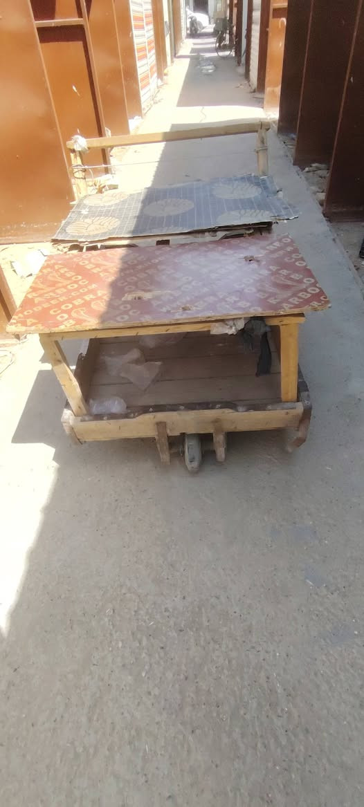 عربانه للبيع السعر 60وبيه مجال ***********
