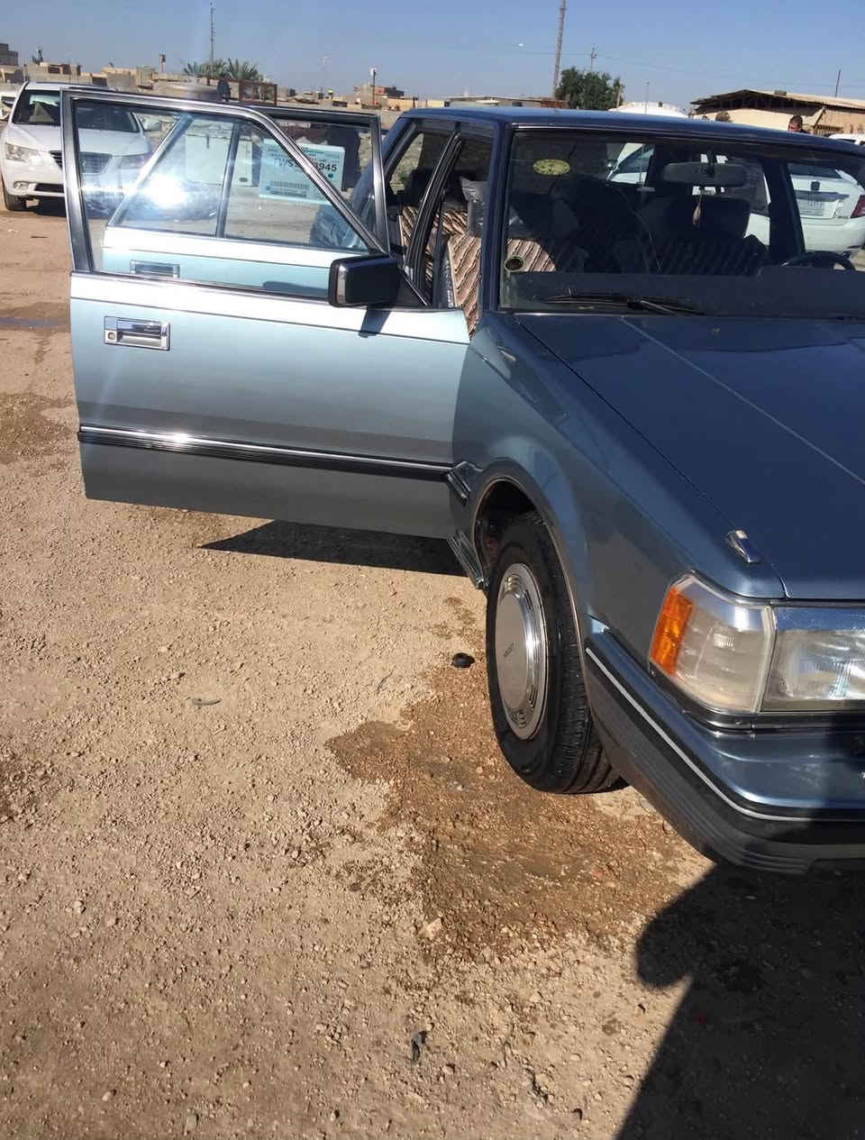 للبيع سوبر كراون 1985
رقم بغداد بأسمي 
السعر خاص 
***********
