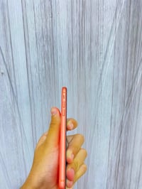 ايفون XR • ذاكرة ٦٤ • بطارية ٨٣٪