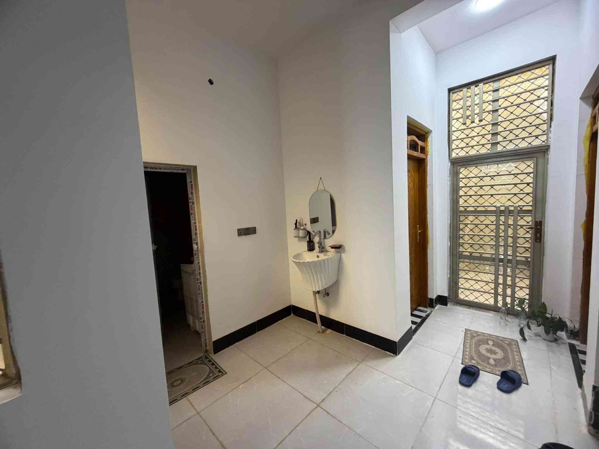 طابو • ٢٠٠م • بناء هندسي