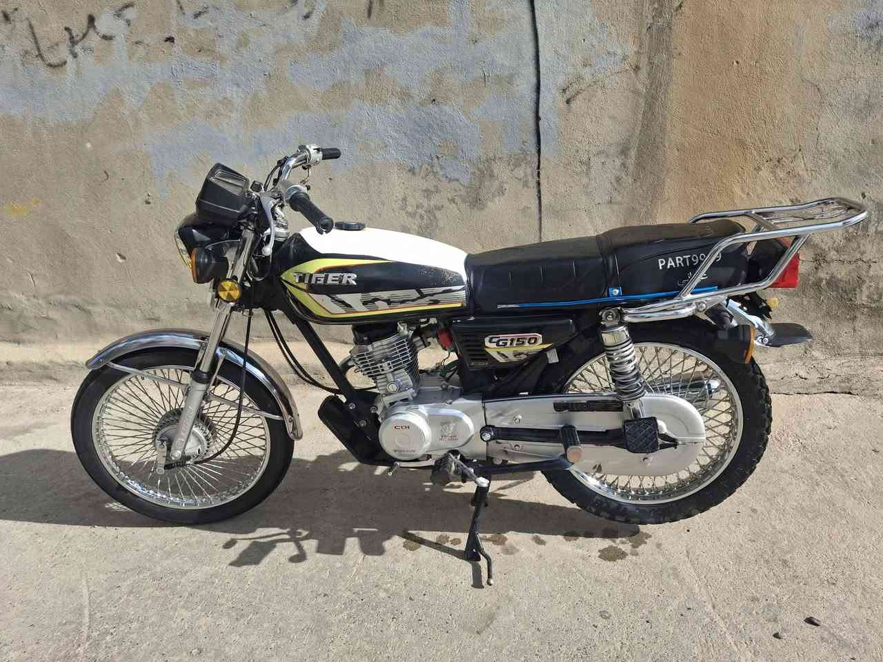 tiger 2023
500د.ع مجال 
کارەبایاتی بێکێشەیە مەکینەی کراوەتەوە بەس وەلفی گۆڕاوە ئەودوای کامل بێکێشەیە 
کهربائیات مزبوط بس مکینە مفتوحە بدلت ولف ول باقي مزبوط
شۆرجە
***********
