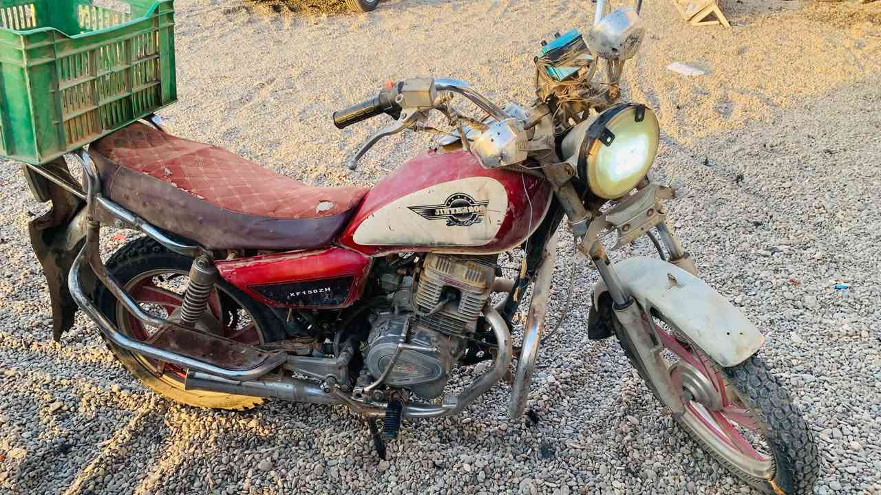 بعد السلام موطور جني للبيع كهربائيات كله شغاله نص هندر
الباتري شويه بي ضعف تايرات نضيفات حيل
السعر 250 بي مجال رقم ***********
