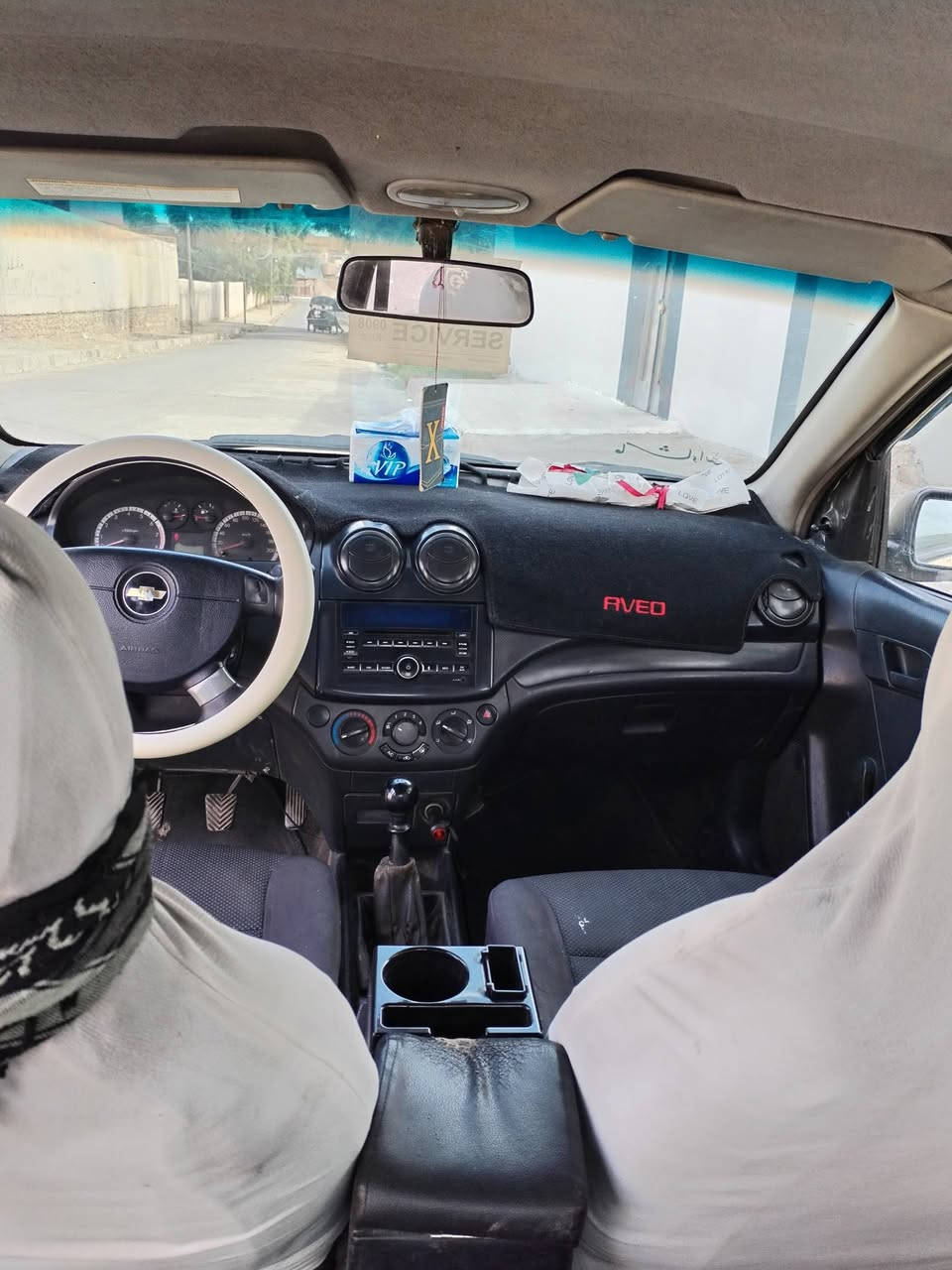 السلام عليكم
سيارة (افيو) موديل 2009 (دبل كم شفت) بيها بداية نفخ
ضررها جاملغ امامي
السعر ٤٢
الشراي ***********

