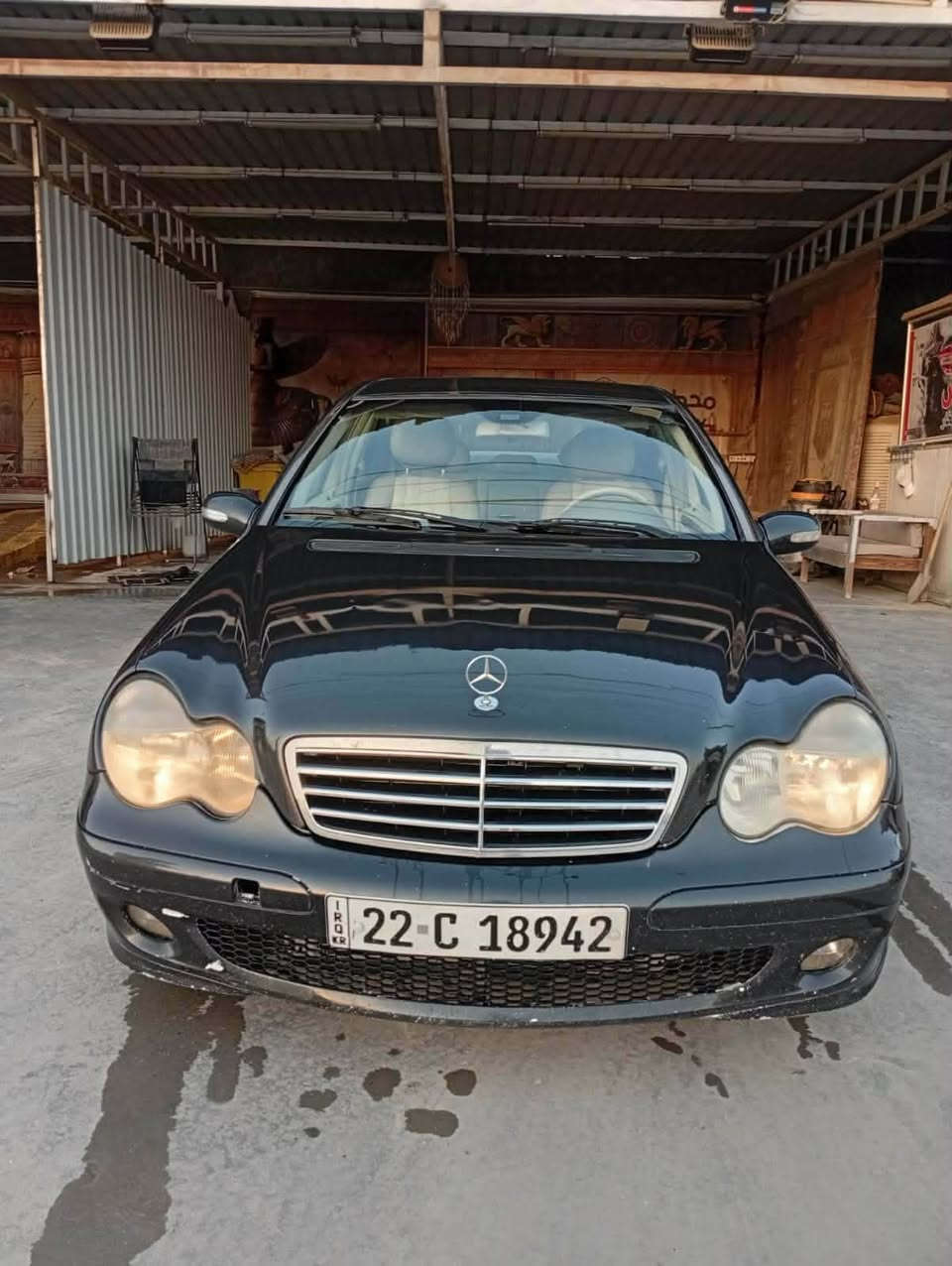 السلام عليكم
مارسدس c203
 موديل 2006  
سيارة مكفولة من الحادث  صبغ عام جمالية 
مكينة وكير 3000 vvt
سياره جاهزه تخم تاير جديد 
منظومة تبريد ثلج
السعر 65  
. العنوان الحله شارع (٦٠) 
واتساب  *********** 
غير متواجد ع فيس
