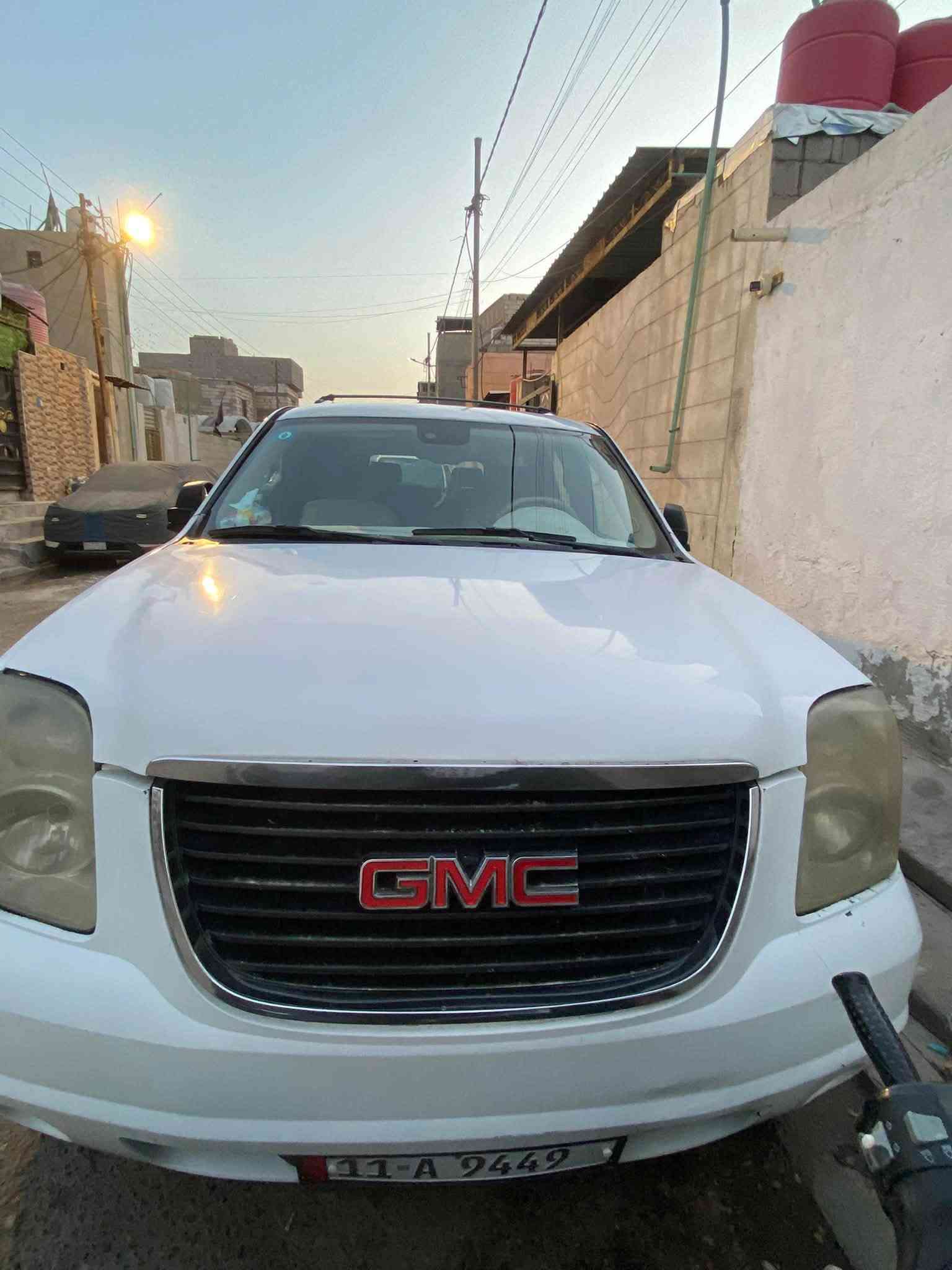 يوكن 2007سباره بسمي رقم جديد  بغداد سياره كلش نضيفه بس صور ضالمتها كير ومكينه وأكسل كفاله تبريد ثلج خطها سماوه  ب125وبيها مجال قليل عنواني بصرا الامن داخلي رقم ***********
