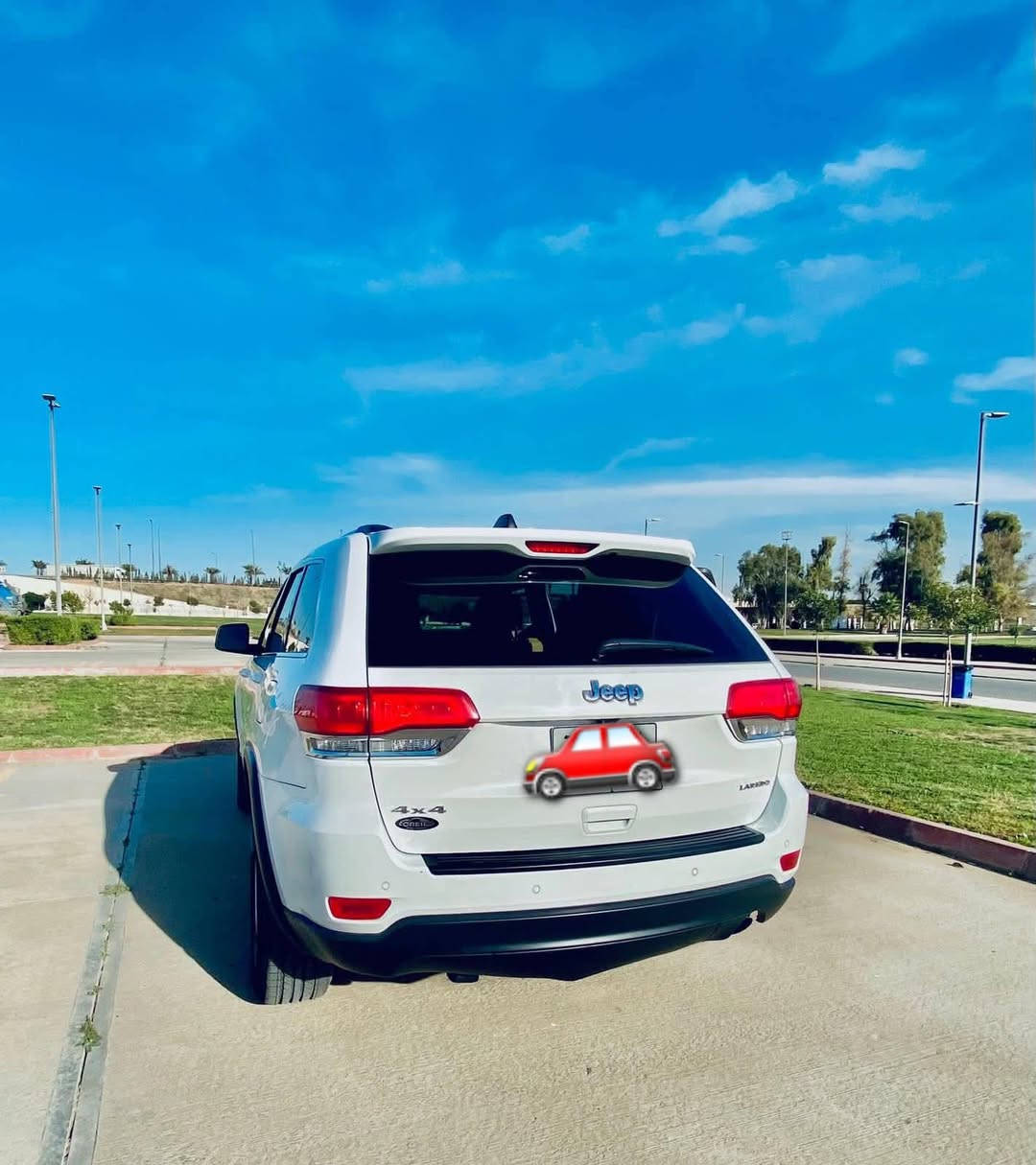 Jeep grand cherokee 2018 كلين تايتل *********** فايبر
١٤٣٠٠٠كم رؤيشتووة بسمة شغال كوشين هيتةر كوشين كارةباي سوكان هيتةر دوو سويج بيلادي ئؤتؤ ستارت خؤي ستؤپ ئةكاتن گير و مةكينة بةشةرت أربيل, العراق
