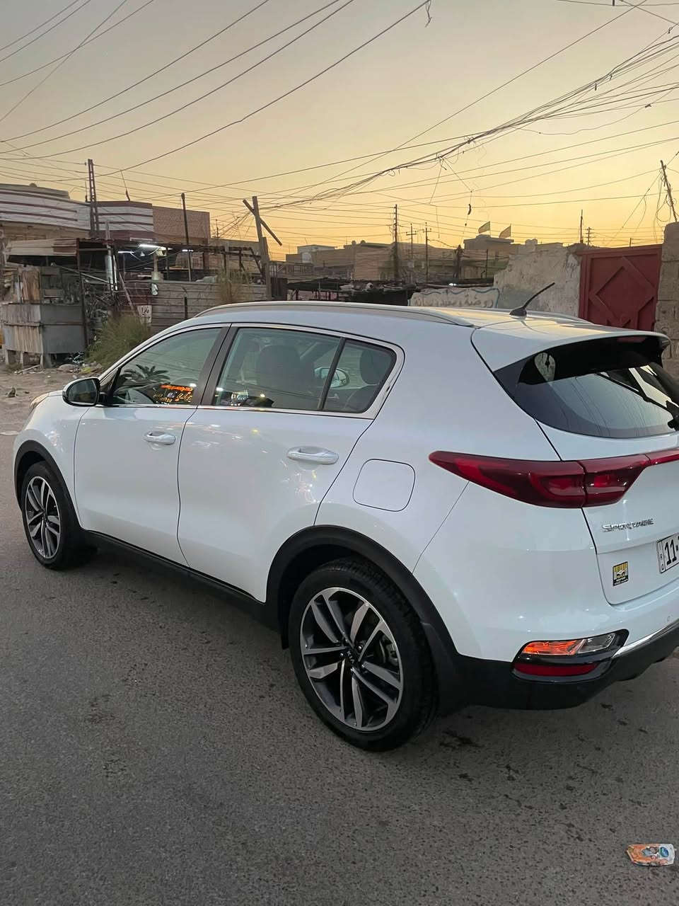سلام عليكم
سبورتج خليجي 
2019 سياره نص فول سويج شاشة تحكمات سيترن كامره دواره حساسات اشاير بل مري  مواصفاته معروفه
 ماشيه 100. الف
بيه بارد بسيط تلث اصابع بلجامغ جهت سايق وتكحيل جاملغ وباب الصدر  الباقيه مكفول مكينه كير مكفولات شرط السونار 
العنوان بغداد 
السعر 190 وبيه مجال بسيط
رقم الهاتف  ‭***********‬
