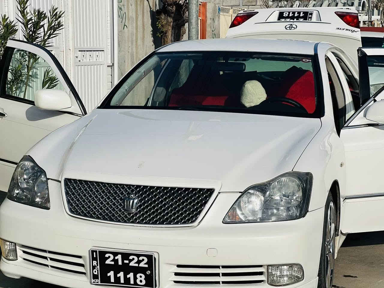 شاهینە مووس ۲۰۰٥ سپۆرت
بچوک بە بچوک ۱٨۰ کامل مەسرەف کراو 
یەک پارچە بۆیاخی هەیە 
٤ دگمە ٤ تایەو ویلی لۆکی لەسەرە 
هەموو گیانی بەشەرت بۆ دینارێ مەسرەف مەگەڕێ 
سیعری ٥٨ گەڵاو مەجال 
شوێن سەیدسادق 
***********
