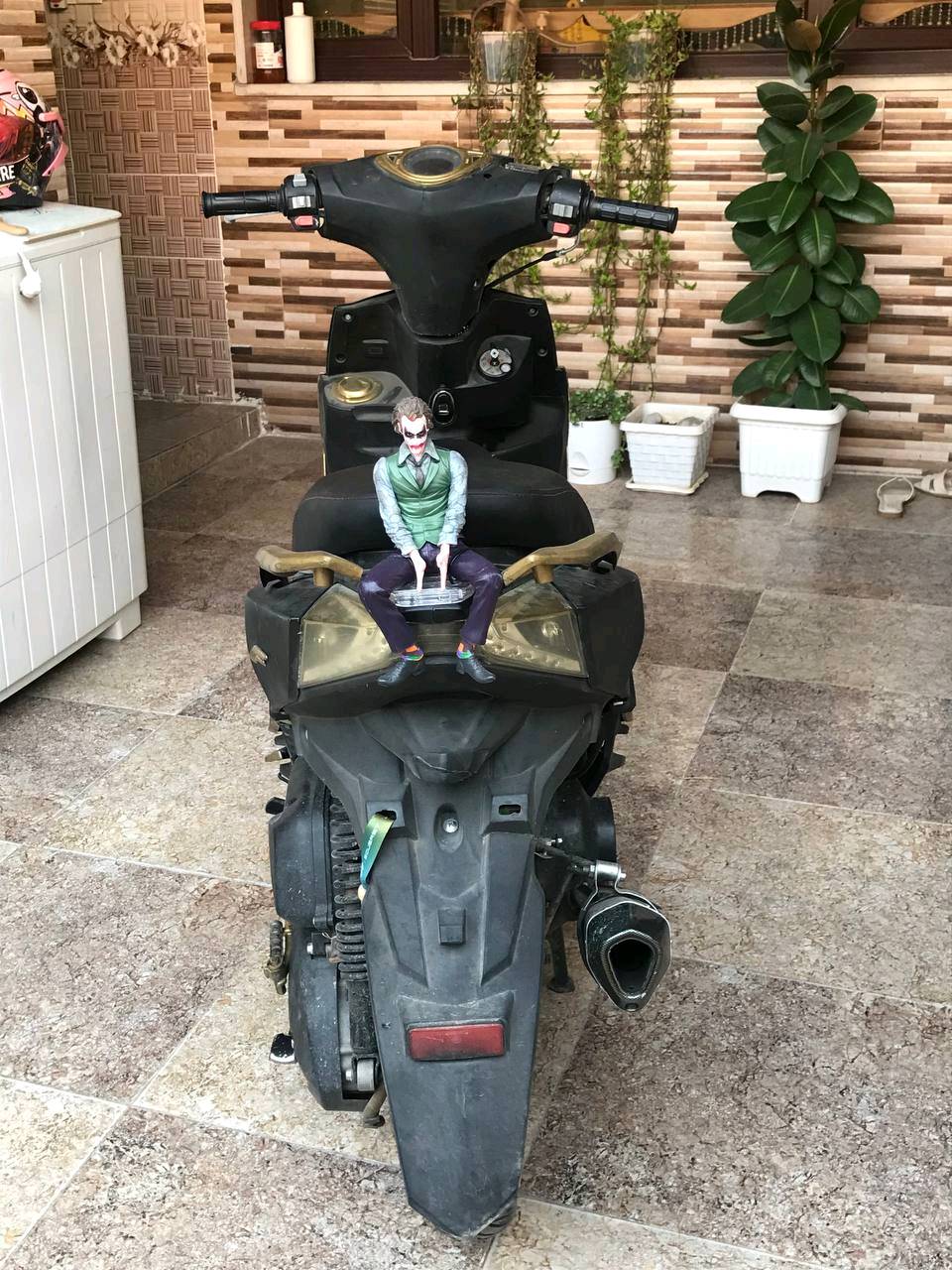 ماكس fs محرك ياباني بشكل صيني مكينه مفتوح مبدل زنجيل فقط سعه المحرك 125 cce كزوز رياضي  من شركه توبو كاربون فايبر حقيقي مكاني اربيل السعر 750 وبيها مجال شي قليل