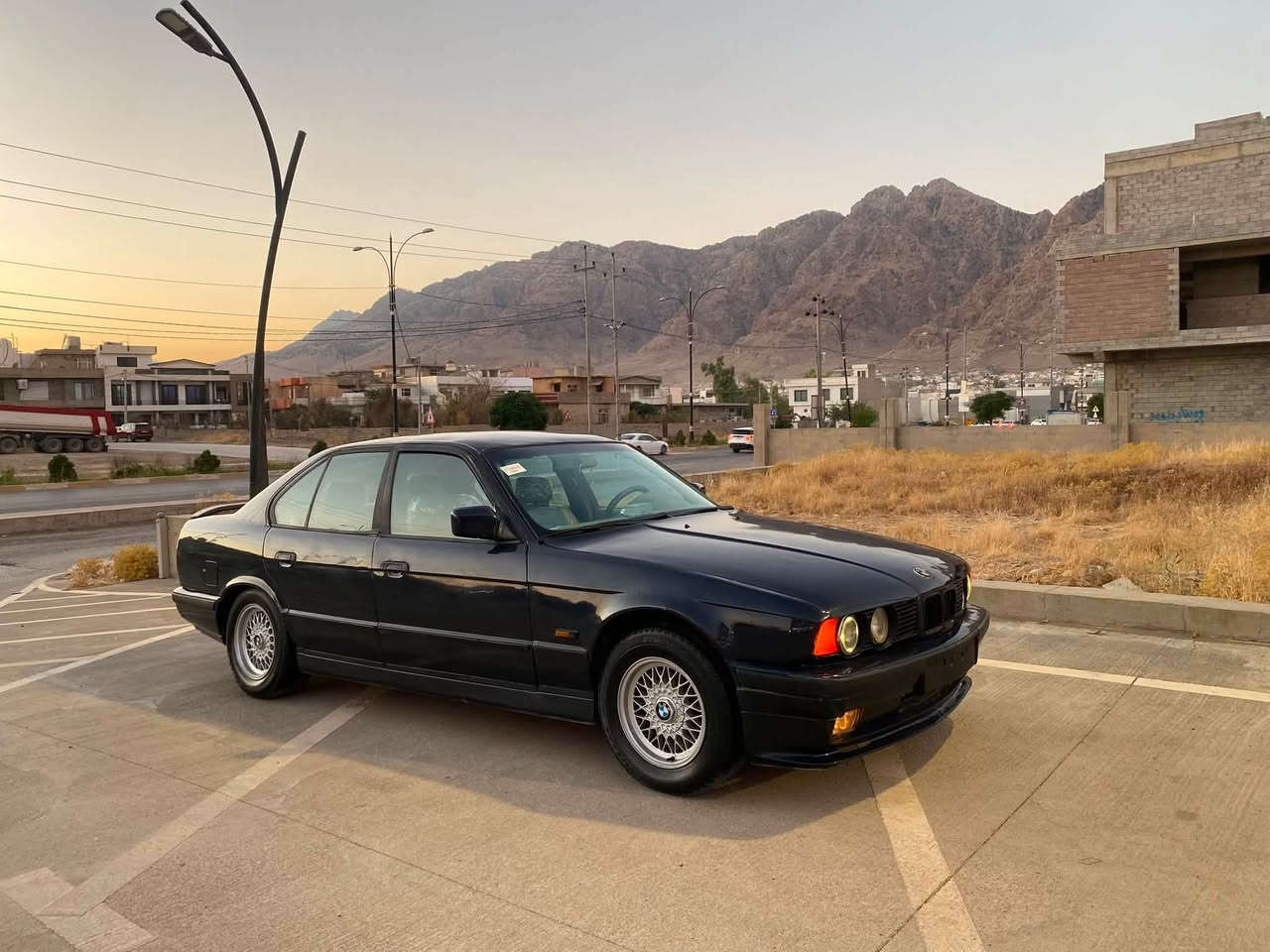 بەناوی خوا , BMW مۆدیل 1991 ، نیلی ، مەکینە 520 گێڕ حادی کلاج ڕادیس 🚀لە قوەت بێزارە ، ئاڕم پلاستیک هەولێر ئاڕموو ئەوەلیات و پلێتی ئەسڵی و موس و بڕاوەو لێدرانیش بەشەرت ، تازە کورە کراوە بۆ جوانی چاڵو قوپی نیە ، گێڕو مەکینە هەڵمیشی نیە کارەبای و تەقەو ڕەقە هەموو گیانی بەشەرت ، 4 تایەو ویل حەسیر لۆک ، لایت ئەڵقە ، دەحامی Mسپۆڕت ، جام کارەبا ، کوشن پەڕۆو جڵدی بیلادی ، فۆڕمیکا ، بەگ لایت سەر سپی ، جامی پێشێ نوێ ، 2 باڵی بیلادی ، سەرە گزۆز M , زۆر شتی تر بەس ماشەڵڵای دەوێ ماڵەکە وەسفی ناوێ خۆی دەدوێ لەسەر دەقی بیلادی کاملە ، نرخ (39) مەجالێکی زۆر کەم شوێن (ڕانیە) (*********** )تکایە موشتەری نی سەری خۆشتو ئێمەش مێشێنە لگەڵ ڕێزم ، ئەدمین🖤
