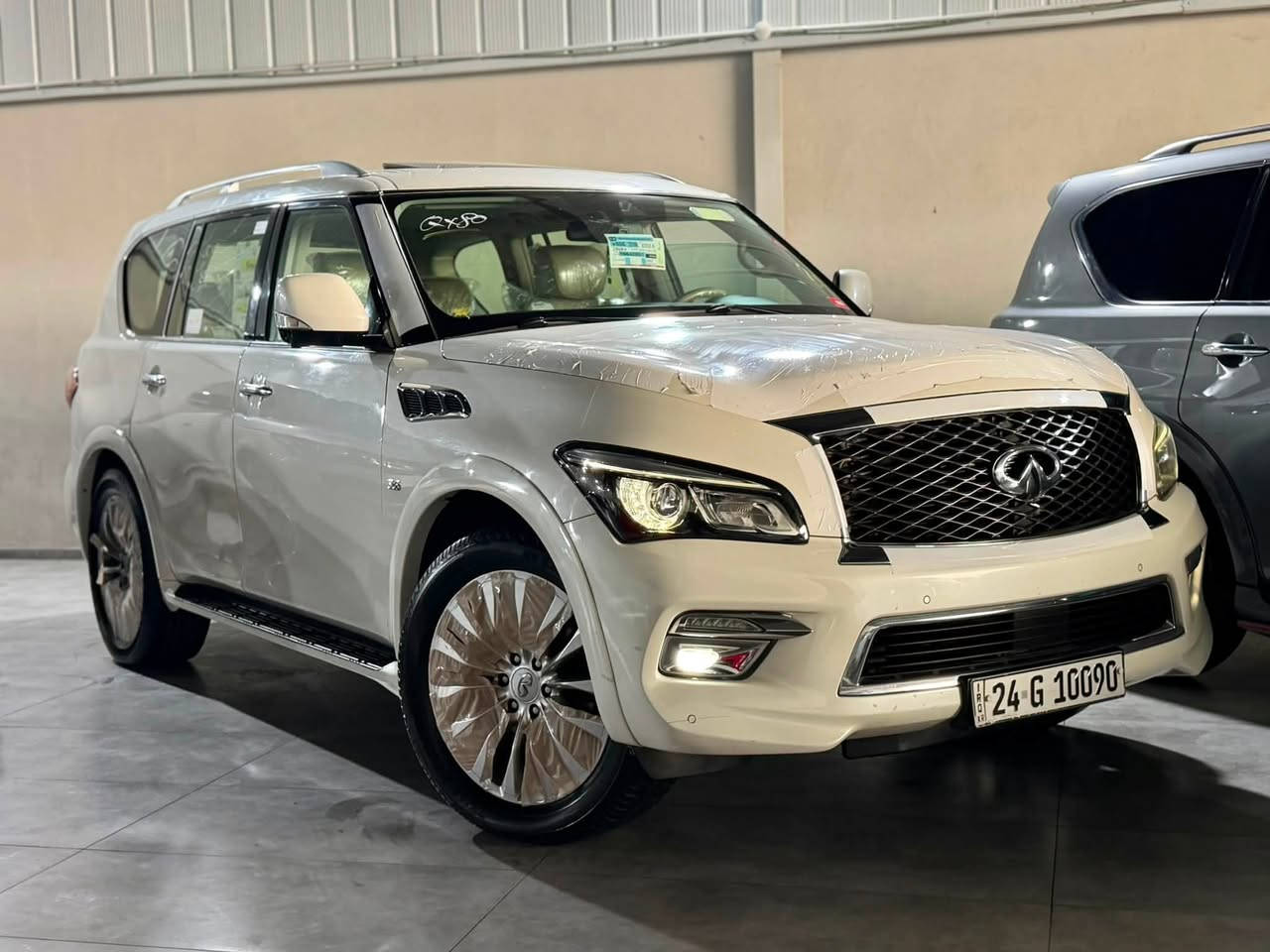 ‏ INFINITI QX80 2016
أنفنيتي QX80 موديل 2016 فول فول مواصفات ١/١
مواصفات خليجي وكالة شريك سردار ✅
سيارة جديد مثل شريكة 📦📦🧿🧿
-----------------------------------------
مكان🌆: سليماني                   
 سعر💵:  219$ 
تليفون 📲: *********** 
  -----------------------------------------
▫️محريك V8 5.6L تمانية سلندر
🔹گير و محرك بشرط برغي مامفتوح شرط📦
🔹بدون صوت و صرف و خلل كل بشرط فحص
🔹ماشيه 96  الف كيلو متر حقيقي 📦✅

▫️ بصمتين بلادي و سماعات و كتلوك كل موجود✅
 
▫️سيارة كلين تايتل وكالة شريكة سردار
🔹صار بلعراق ( باب خلفي و نص جملغ صبوغ )❌
🔹بدون داخل و بدون أيرباگ شرط فحص✅
🔹حتل دعاميات بيلادي بدون صبوغ 
🔹سيارة حيل حيلوة جديد جديد ماشاالله
🔹سيارة على وضع شريكة لوك لوك 📦📦

 
▫️مواصفات
{{ بصمة - سلايت - داخل بيجي - فورويل - رادار امامي و خلفي - رادار جانبي - ثلاجة -  خمس كاميرا - ٣ شاشة - تشغيل عن بعد - صندوق شفت - كشنات جلد - كشنات تتفيئة و تبريد - كشن و ستيرن خزن - كشنات امامي و خلفي كهربا - تيريد مركزي - حصاص امامي و خلفي - سماعة BOSE - مراي شفت - بغاغ لايت - داخل فورميكا - ڤوليوم - تحديد سورعة - لايت وزينؤن - بگلايت ليد - بعد }}
 
▫️اربع تاير و ويل حجم 22 بيلادي جديد جديد
🔹سيارة جديد ماشالله بدون نواقص
🔹سيارة شرط بدون اى نواقص گير و محرك و حدادي و كاهرباى كل بشرط
🔹سنوية و رقم جديد سنوي بأسمي تحويل غرامة بشرط
