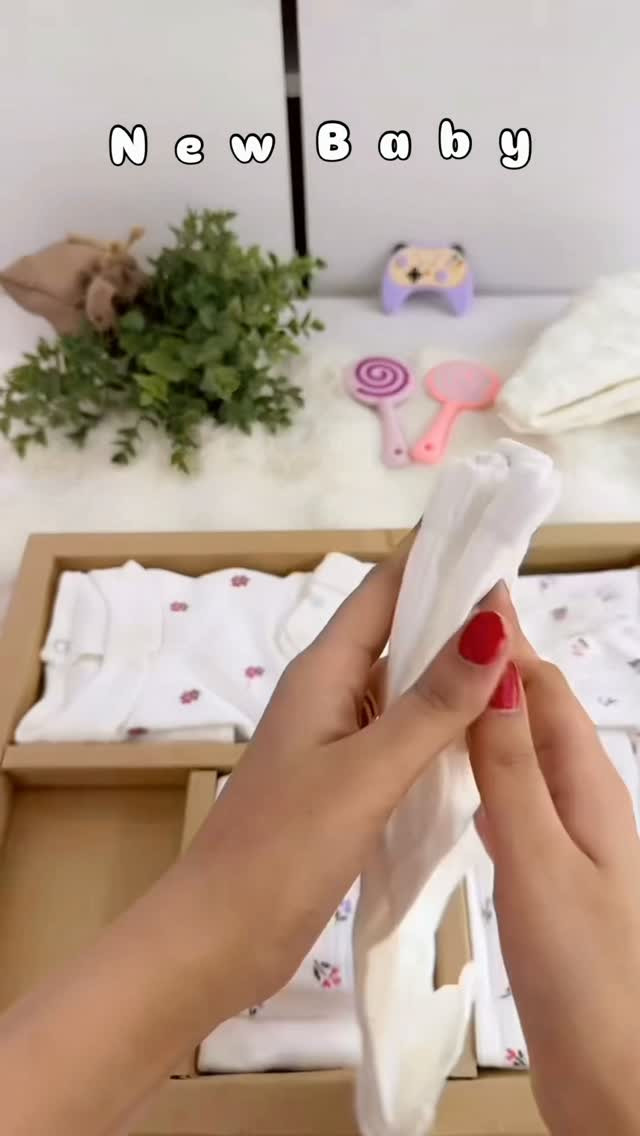 سيت بناتي • ١٠ قطع • نيو بيبي