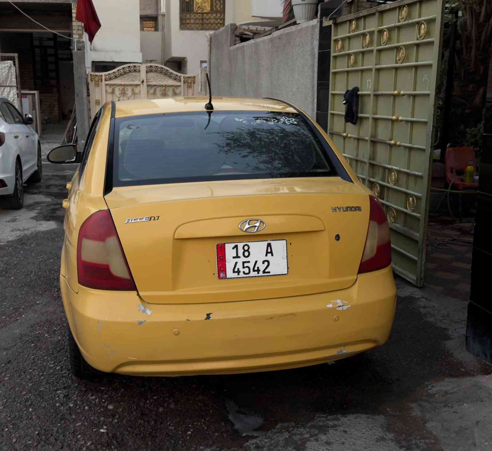 من رخصت مدير الكروب اكسنت موديل 2009 وارد امريكا الحادث بنيد وجاملغ 70 مكاني بغداد الحبيبه 
***********
