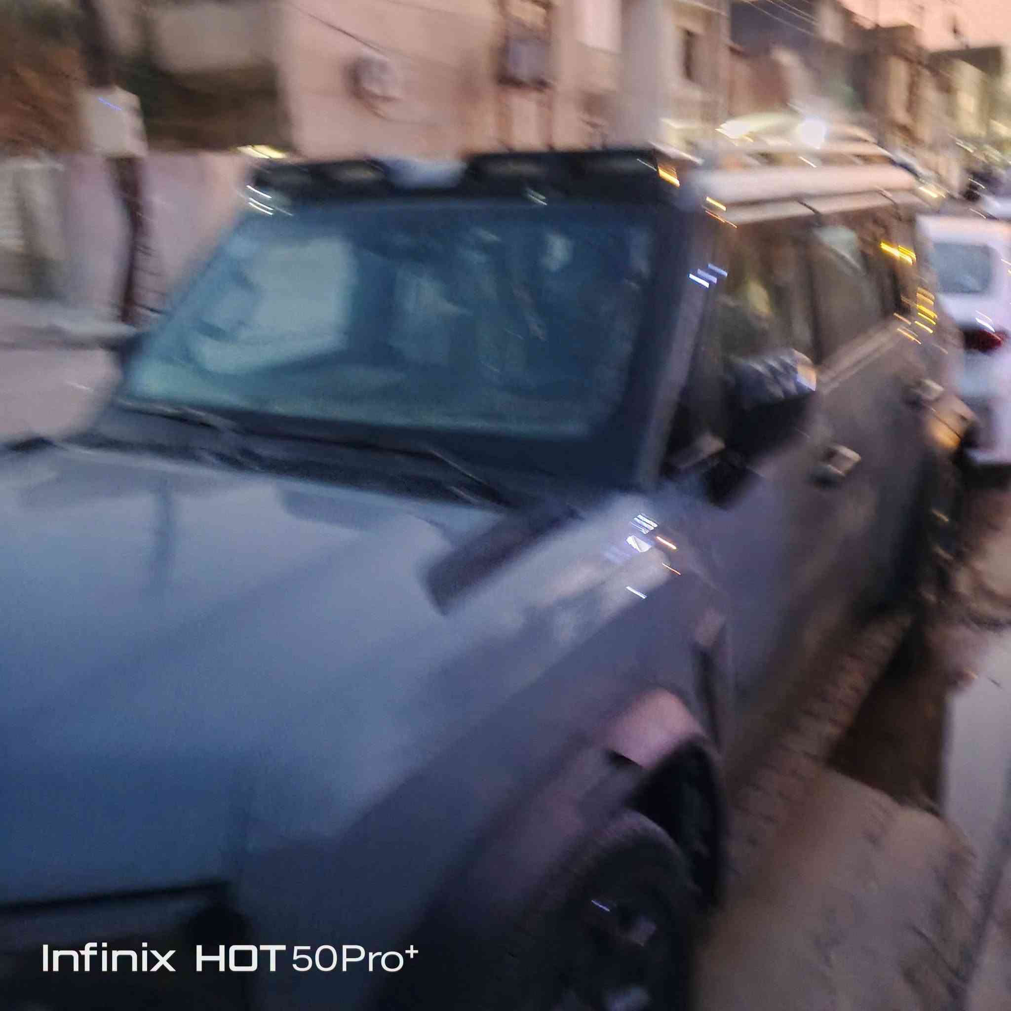 جيتور T2 اخت زيرو فول الفول
ماشيه الفين 
داخل بيجي 
صار بيه صبغ جاملغ وبنيد 
السعر 33 مليون قفل 
***********

نص مكتوب في الصور:
- Infinix HOT 50 Pro+