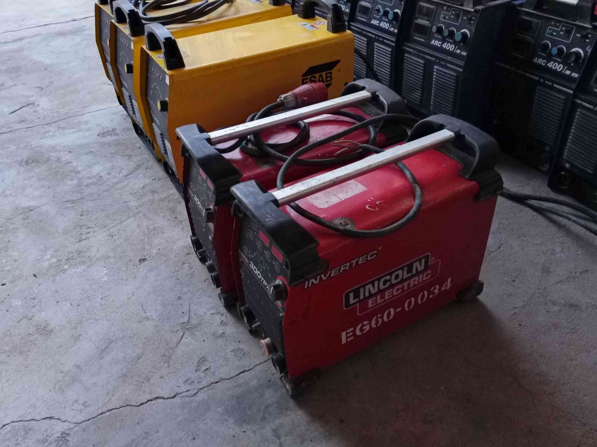 ESAB/ 3 عدد
ARC 400/ 7 عدد

SMART400/ 8 عدد

LINCOLN300/ 2 عدد 

*********** 
ملاحظه مابيه مفرد عددهن 20 مكينه كلهن( ثريفيز)
