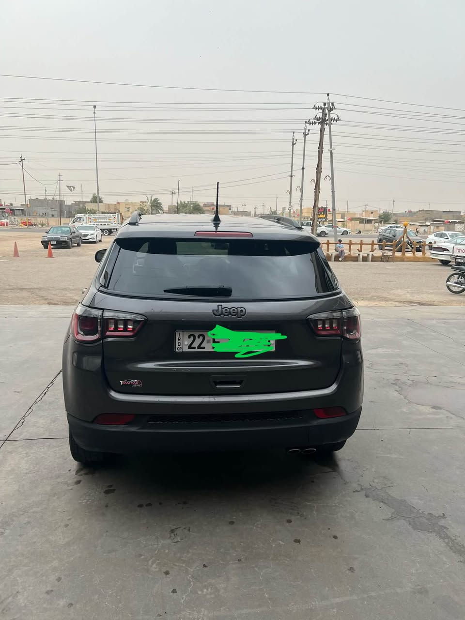 السلام عليكم جيب كومباس مديل ٢١
مكينه ٢٤٠٠ 
السياره فول واصفات ماعدى الفتحى بصمه تشتغل 
بصمه ابواب 
كشنات جلد …
كامره دواره 
تخم تاير هسه شاده جديد 
باتري جديد 
بيه صبغ البنيد فقط وصارت بيه دحجه عندي جداً خفيفه مسافه شبر بالجاملغ الامامي رجعته بارد 
السياره نظيفه جاهزه كير مكينه حداده تبريد وتدفئه ماتصرف عليه الف دينار
سنويه لل ٢٩ تنتهي 
السعر ١٣٠ وبيه مجال
المكان البصره / الدير  
صور ضربة امريكا موجوده بالمنشور
***********
